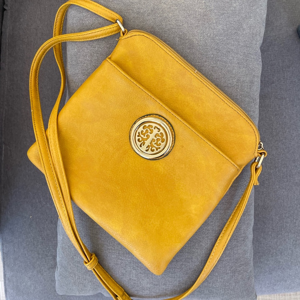Yellow crossbody bag